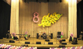 Оформление сцены воздушными шарами "Мимоза. 8 марта"