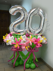 Оформление воздушными шарами юбилея "20 лет!"