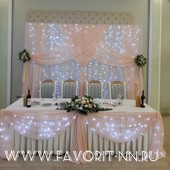 Оформление главного стола на свадьбу "Нежность" 10.000 руб (ткань,подсветка)